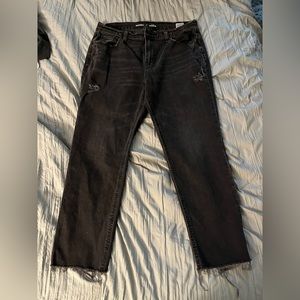 Old Navy Boyfriend Jeans. Size 8.